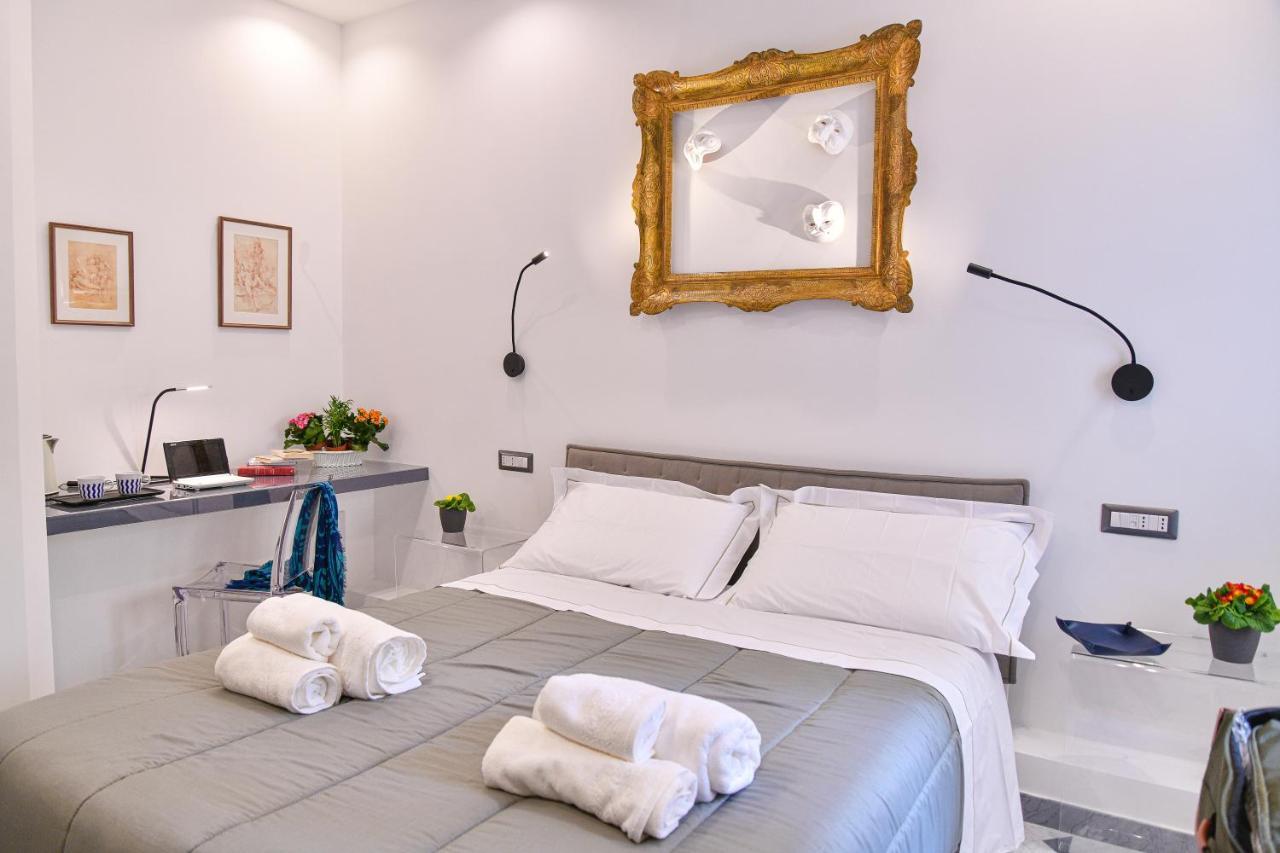 Hotel Domus 42 à Naples Extérieur photo