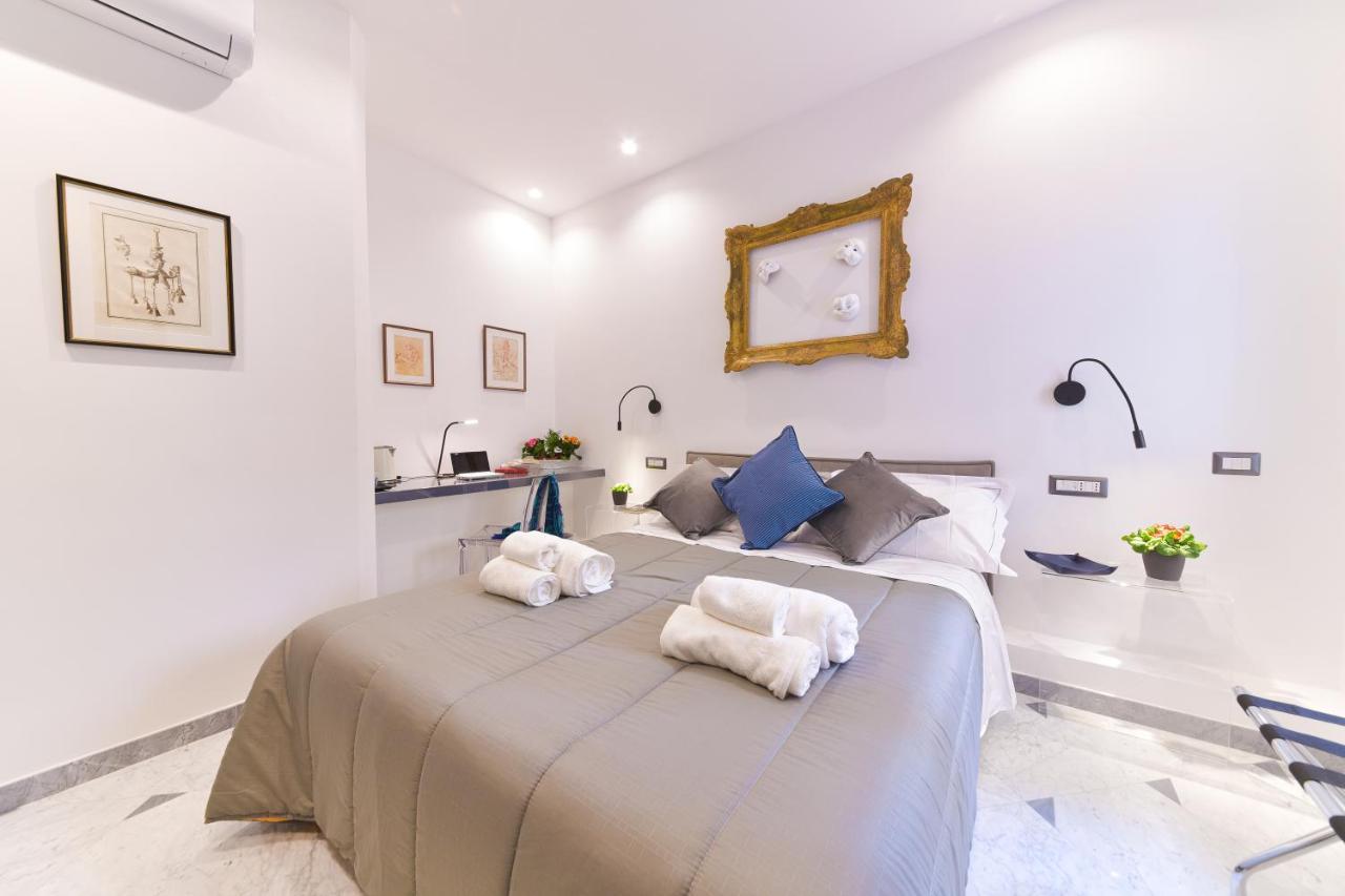 Hotel Domus 42 à Naples Extérieur photo
