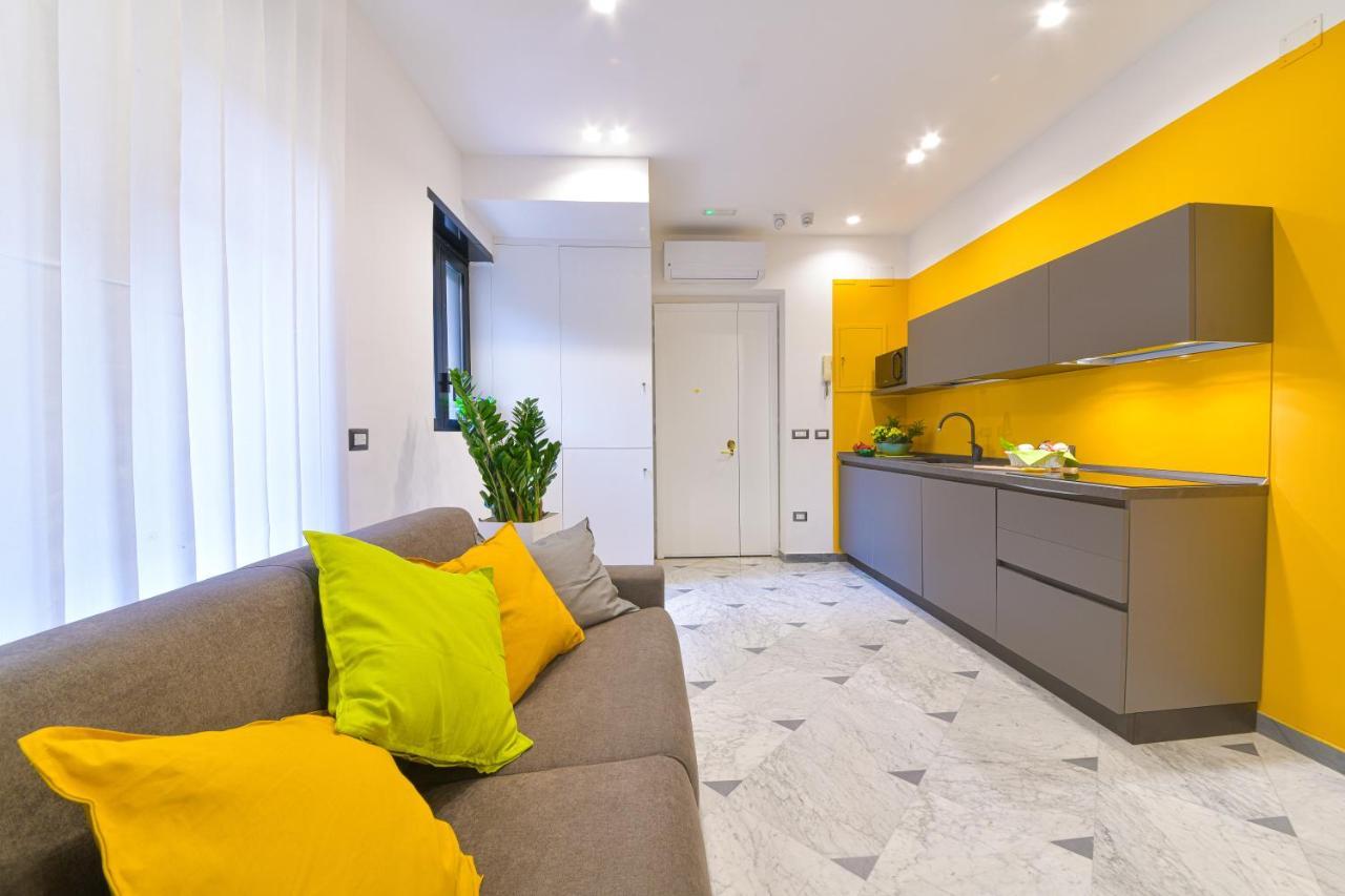 Hotel Domus 42 à Naples Extérieur photo