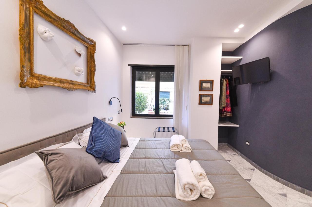 Hotel Domus 42 à Naples Extérieur photo